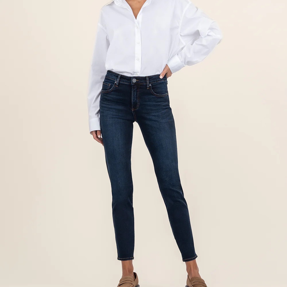 Kut from the Kloth Dark high rise Diana Skinny Jeans. Women size 8